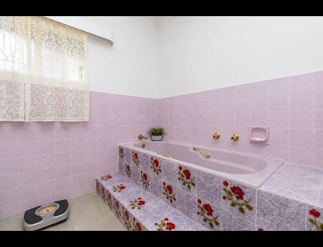 4 BEDROOM FREEHOLD FOR SALE IN BERARIO